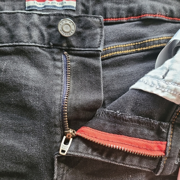 Tommy Hilfiger Distressed Black Denim Jean Shorts Size 8 - Picture 8 of 8